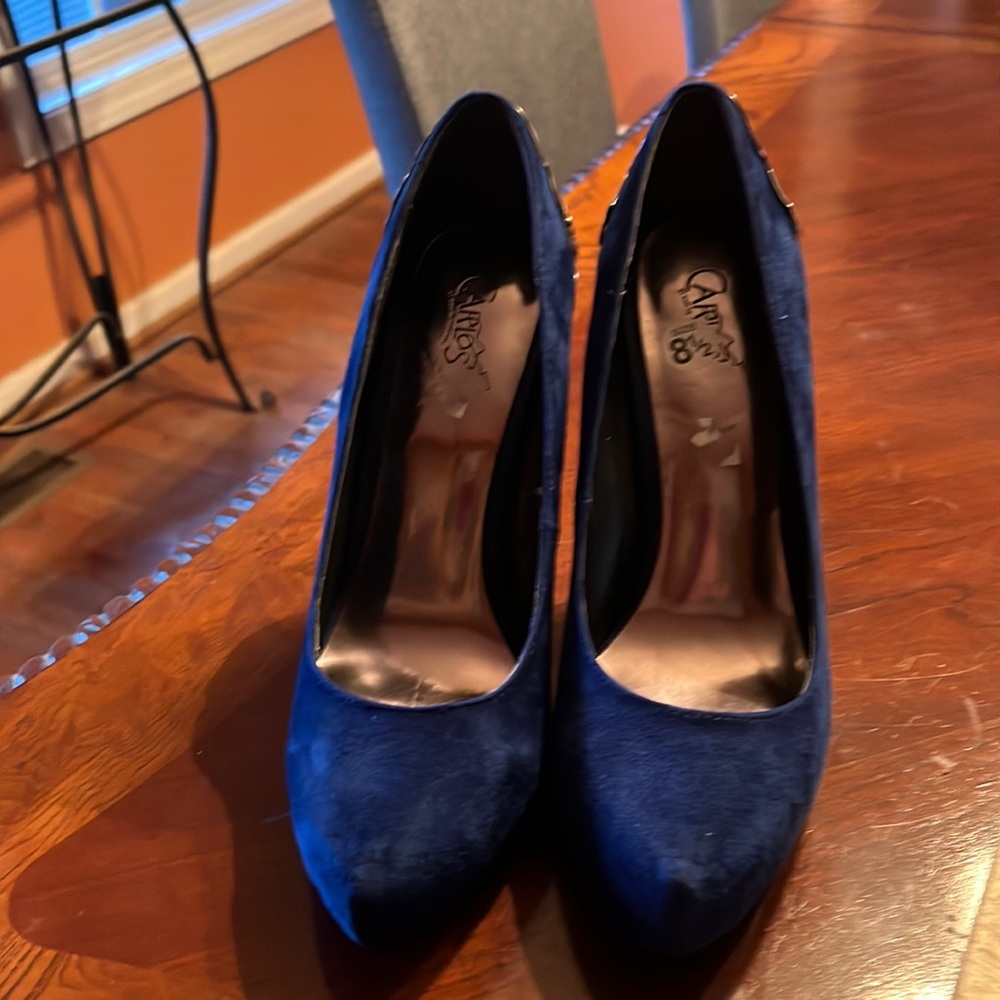 Carlos Santana 4” stilettos, 8 1/2 blue suede metal Steiletto